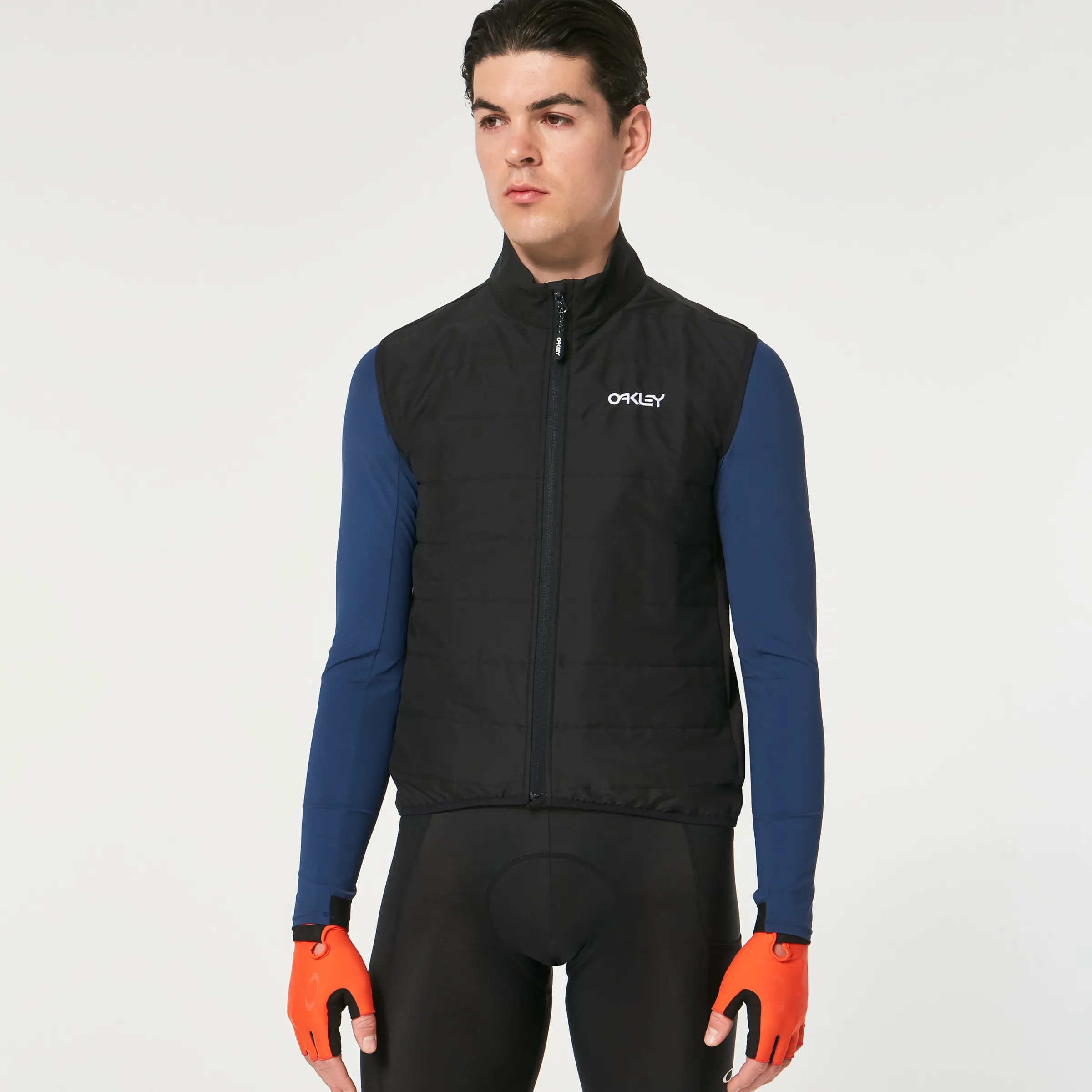 Oakley Elements Insulated Vest Blackout Hot