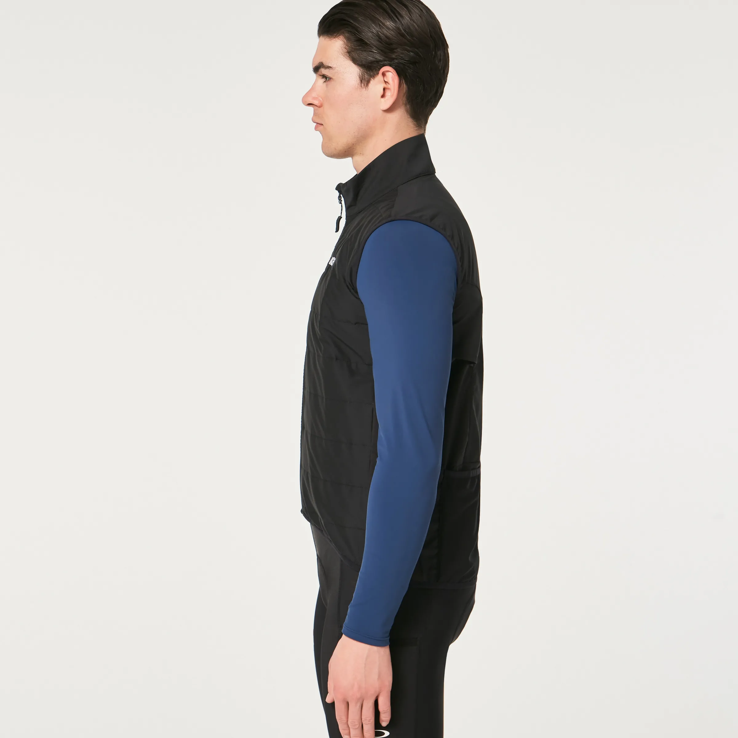 Oakley Elements Insulated Vest Blackout Hot