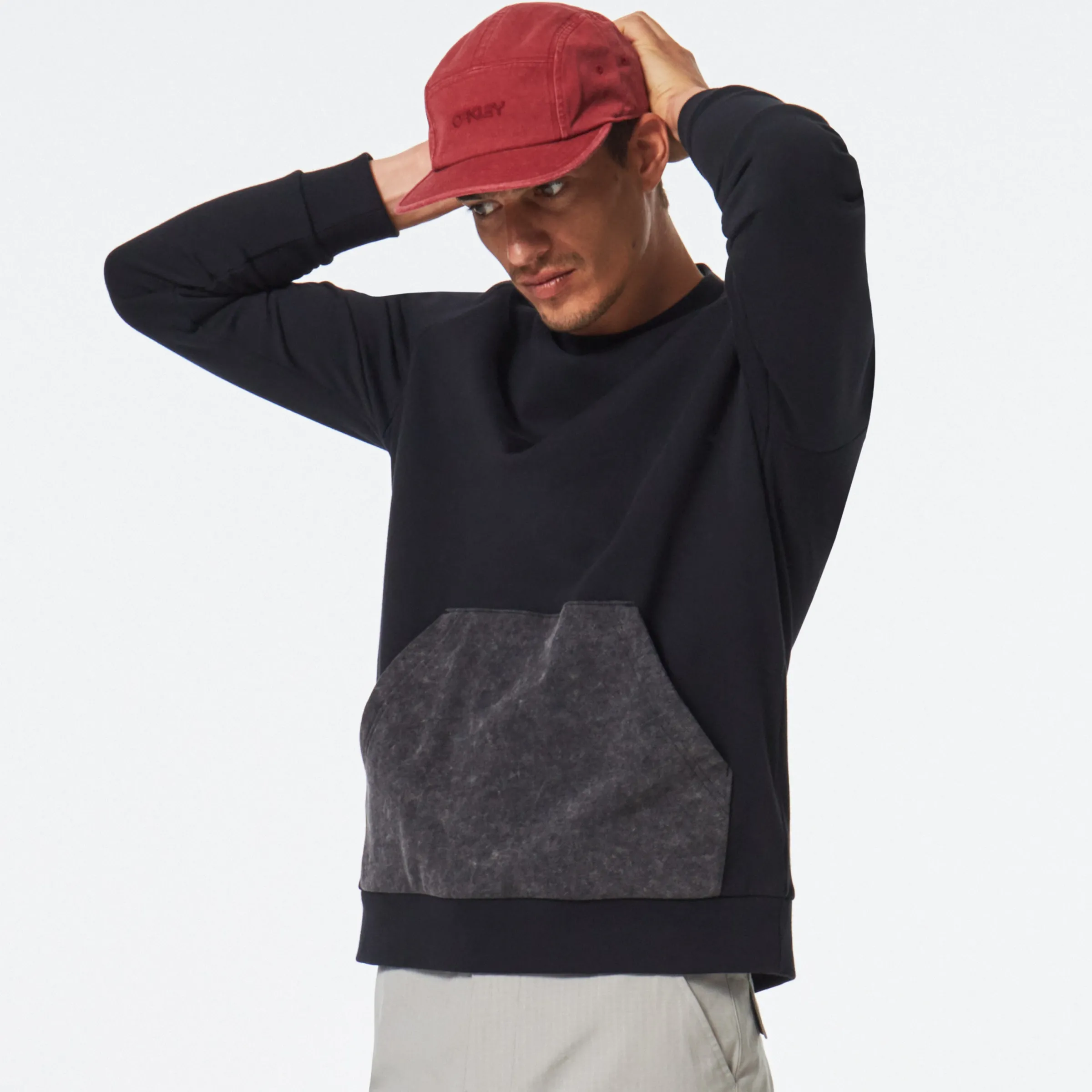 Oakley Soft Dye Crew Sweatshirt Blackout Shop